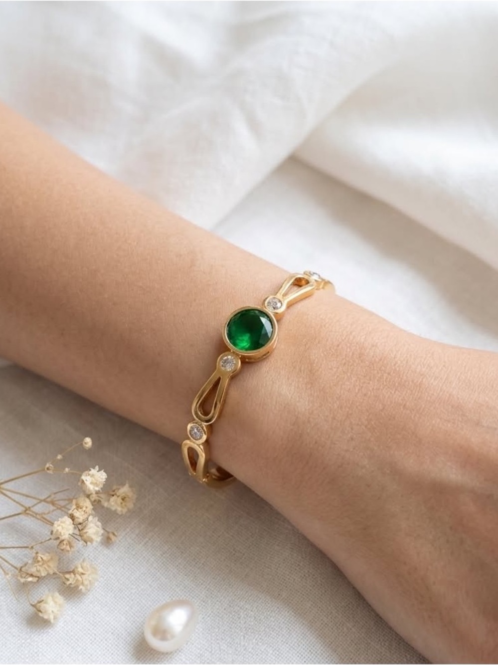 Gold Bracelet with Emerald Green Glass Centerpiece